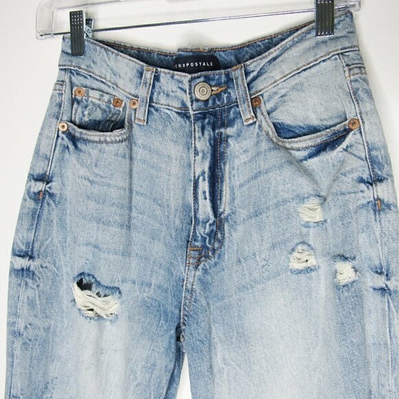 Aeropostale - Distressed Mom Jean - Size 2R - Picture 3 of 7